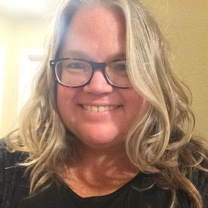 Meet your Posher, Stacy